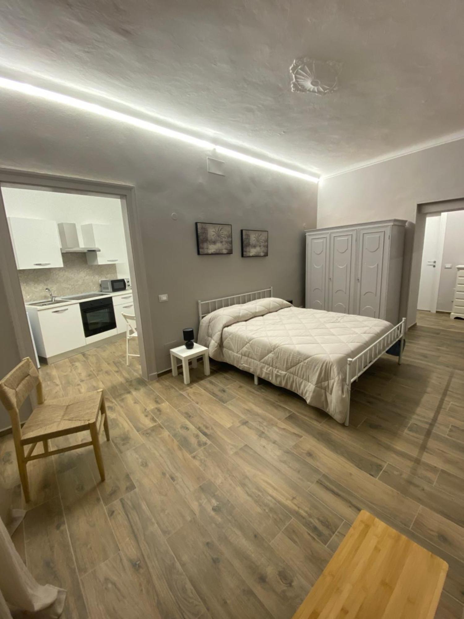 La Casa Nel Vicolo Camera 2 Casale Monferrato Exteriör bild